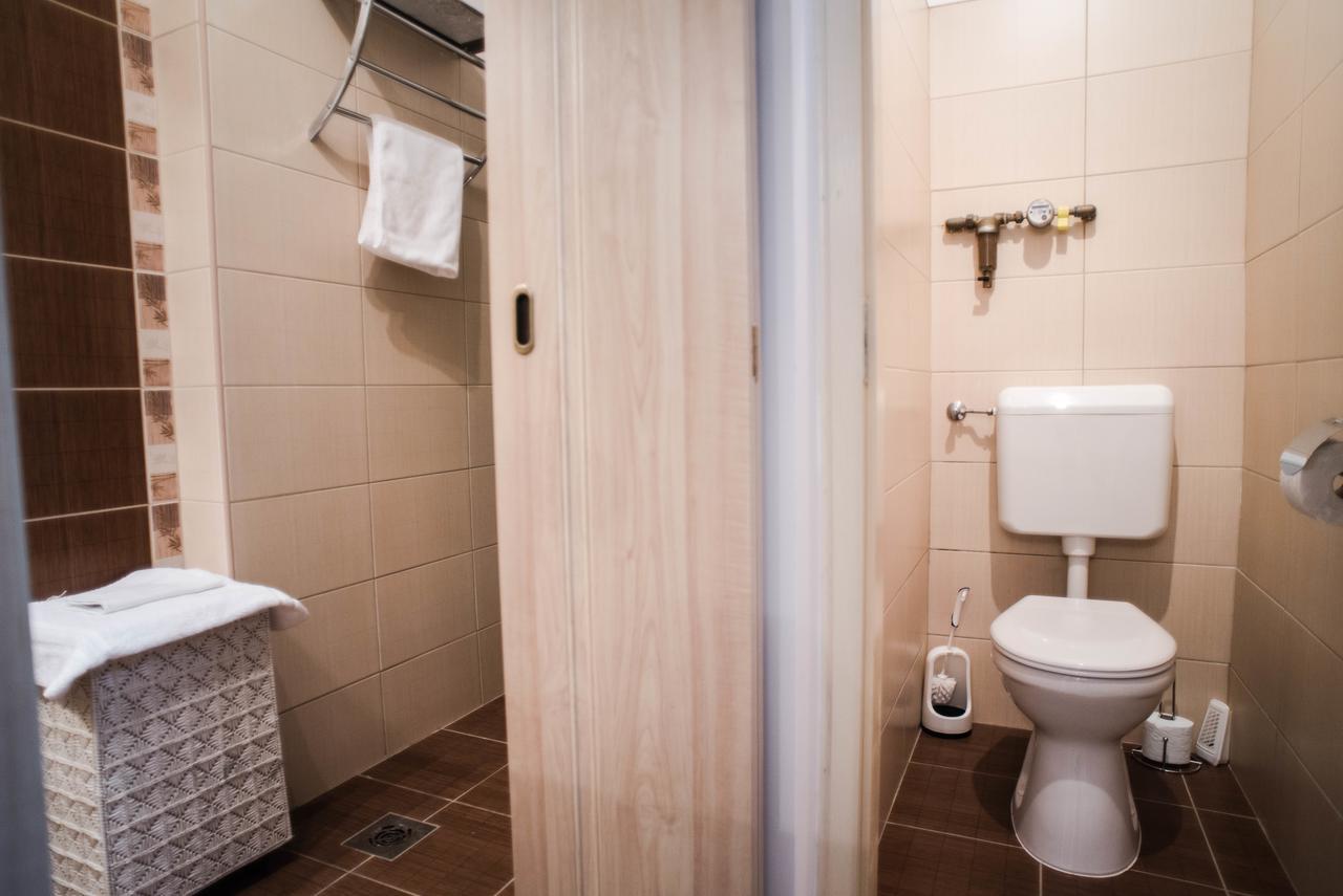 Garden Trees Apartment ブダペスト エクステリア 写真